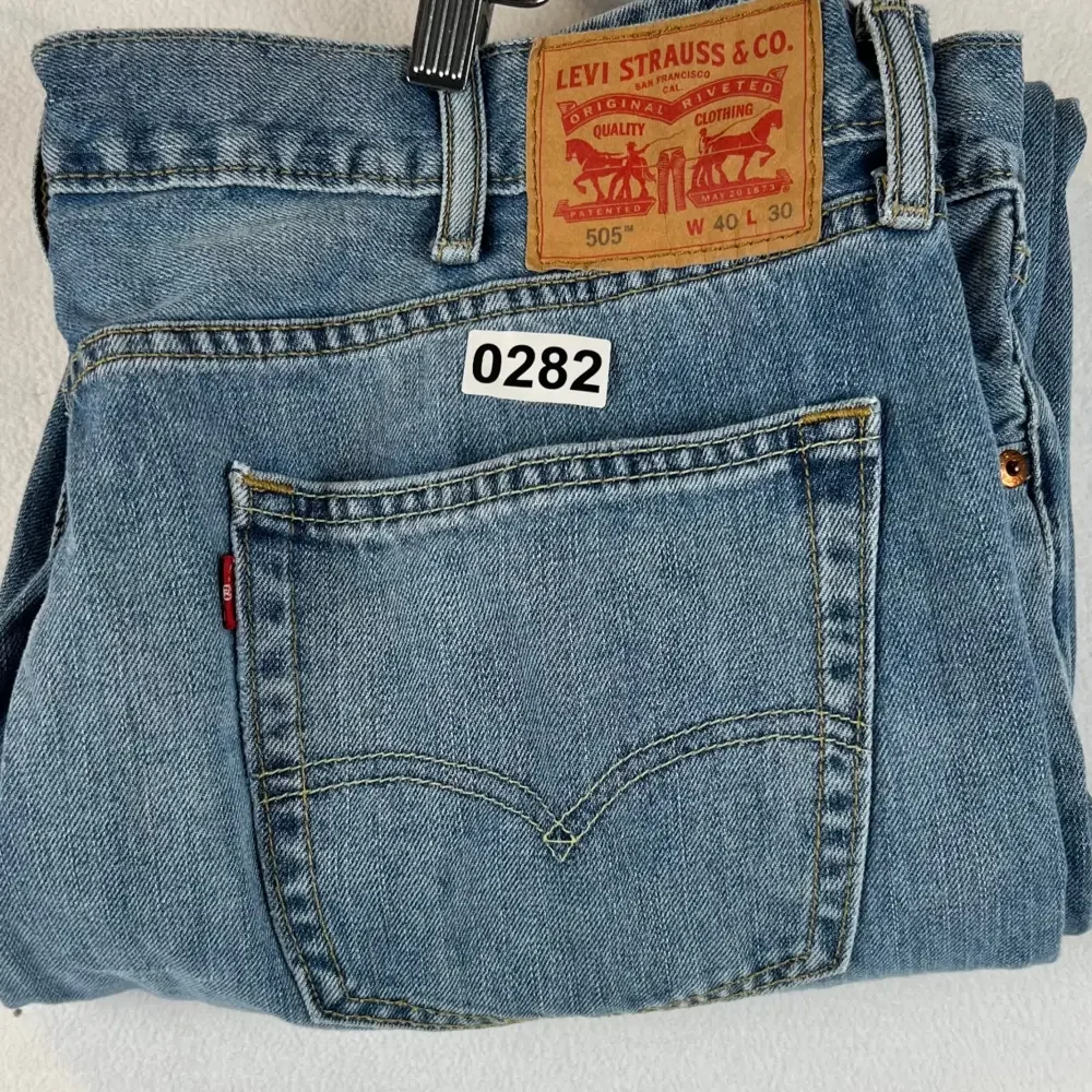 Levis 505 Jeans Mens 40x30 Regular Fit Light Wash Denim Pants‎ Classic